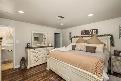 1706 Berkeley, Pomona, CA 91768 - Photo 29