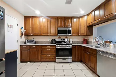 1101 W Francis #G, Ontario, CA 91762 - Photo 15