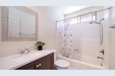 13619 W Constitution Way, Fontana, CA 92336 - Photo 29
