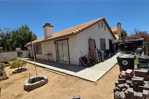 12410 Basswood, Victorville, CA 92395 - Photo 3