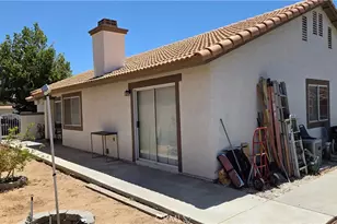 12410 Basswood, Victorville, CA 92395 - Photo 5