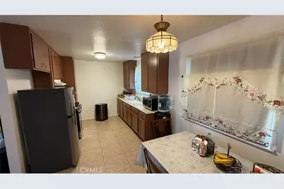 16087 Spruce, Hesperia, CA 92345 - Photo 5