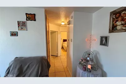 16087 Spruce, Hesperia, CA 92345 - Photo 7