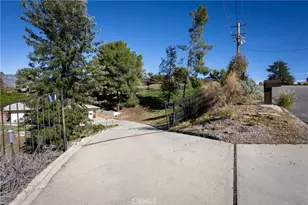44750 Adobe Dr, Hemet, CA 92544 - Photo 41