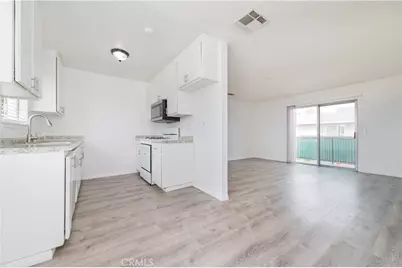 16518 Avalon Avenue, Victorville, CA 92395 - Photo 13