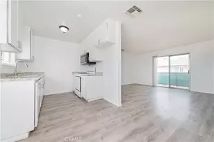 16518 Avalon Ave, Victorville, CA 92395 - Photo 13