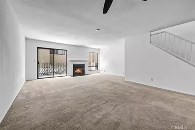 557 E Verdugo Avenue #M, Burbank, CA 91501 - Photo 5