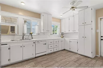 3658 Hoover Street, Riverside, CA 92504 - Photo 17
