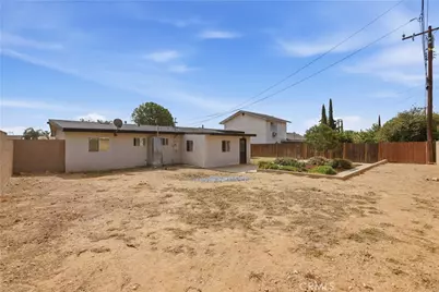 1520 S San Dimas, Bloomington, CA 92316 - Photo 3