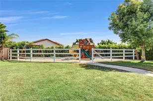 3834 Locust, Chino, CA 91710 - Photo 39