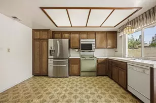 929 W Pinto Ct, Upland, CA 91786 - Photo 15
