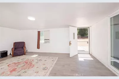 10707 Redwood, Hesperia, CA 92345 - Photo 9