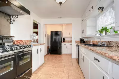 962 W 41st, San Bernardino, CA 92407 - Photo 11