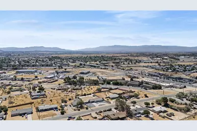 15431 Condor, Victorville, CA 92394 - Photo 45