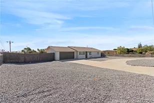 15431 Condor, Victorville, CA 92394 - Photo 5