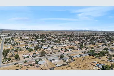 15431 Condor, Victorville, CA 92394 - Photo 47
