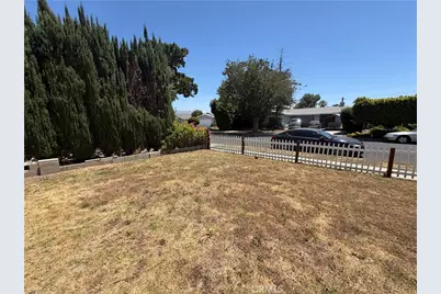 10353 Gerald Avenue, Granada Hills, CA 91344 - Photo 7