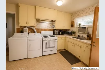 15805 San Bernardino, Fontana, CA 92335 - Photo 7