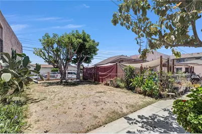 4761 Hubbard, Los Angeles, CA 90022 - Photo 33