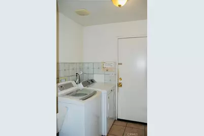15144 Macadamia Court, Fontana, CA 92335 - Photo 11