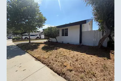 23767 Via Helina, Valencia, CA 91355 - Photo 3
