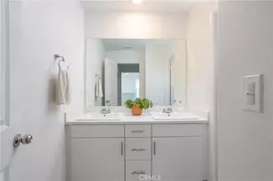 2467 Gunner Ridge Way, Rialto, CA 92377 - Photo 13