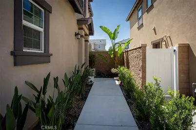 2467 Gunner Ridge Way, Rialto, CA 92377 - Photo 21