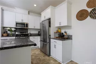 2467 Gunner Ridge Way, Rialto, CA 92377 - Photo 7