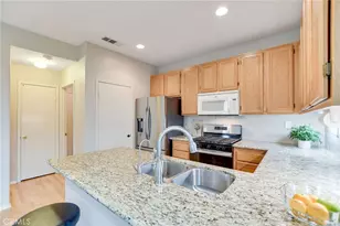 5744 Tamarisk Way, Fontana, CA 92336 - Photo 13
