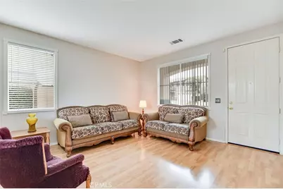 5744 Tamarisk Way, Fontana, CA 92336 - Photo 5