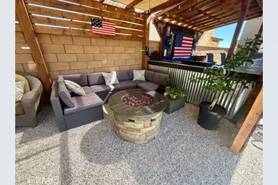 12882 Echo Valley, Victorville, CA 92392 - Photo 7