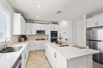4961 Bay Laurel, Fontana, CA 92336 - Photo 5