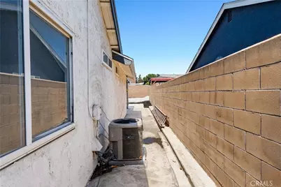 2420 Caldwell, Ontario, CA 91761 - Photo 25