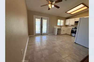 18401 Westlawn St, Hesperia, CA 92345 - Photo 7