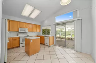 23978 Via Pamilla, Murrieta, CA 92562 - Photo 7