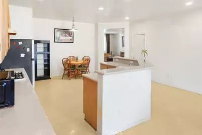 16026 Greyrock, Victorville, CA 92395 - Photo 7