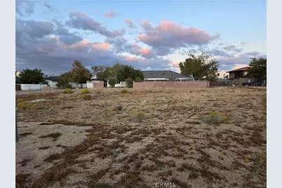 19345 Oneida Road, Apple Valley, CA 92307 - Photo 9
