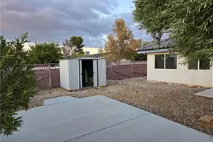 19345 Oneida Rd, Apple Valley, CA 92307 - Photo 9