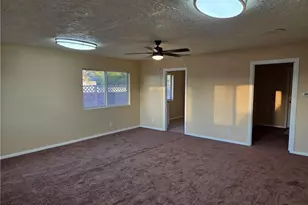 19345 Oneida Rd, Apple Valley, CA 92307 - Photo 13