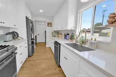 220 Painter, La Habra, CA 90631 - Photo 5