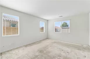 11852 Bobcat Hills Ln, Victorville, CA 92392 - Photo 23