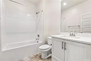 11852 Bobcat Hills Ln, Victorville, CA 92392 - Photo 21