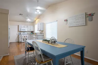 7725 Stoney Creek Court, Highland, CA 92346 - Photo 17