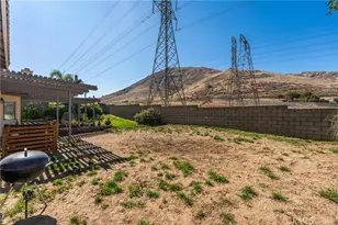 17229 Ave Del Sol, Fontana, CA 92337 - Photo 31