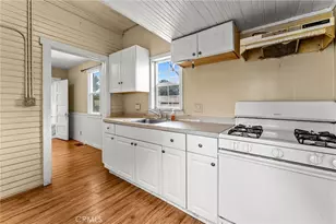 594 E 9th, Upland, CA 91786 - Photo 17
