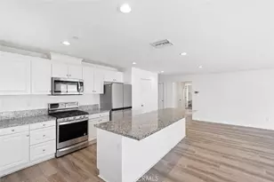 570 Farmstead, Hemet, CA 92543 - Photo 11