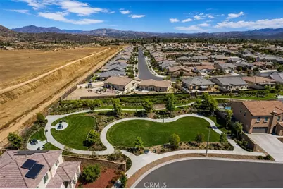 570 Farmstead, Hemet, CA 92543 - Photo 41