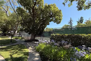 586 N Orange Grove, Pasadena, CA 91103 - Photo 17