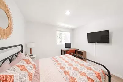 5950 Imperial, South Gate, CA 90280 - Photo 43