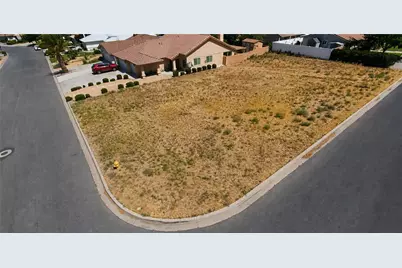 17797 Canyon Meadow, Victorville, CA 92395 - Photo 1